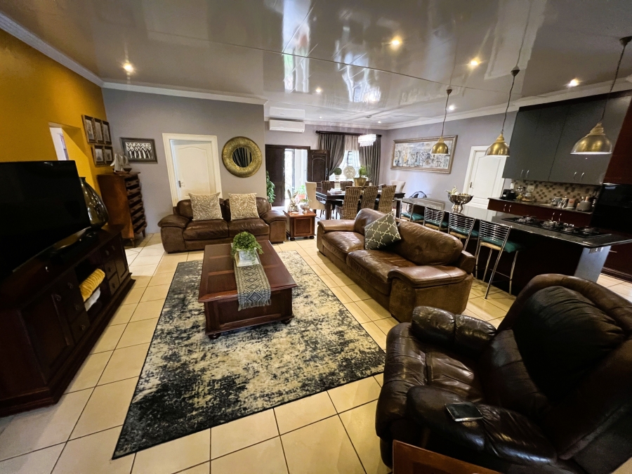 3 Bedroom Property for Sale in Wilkoppies North West